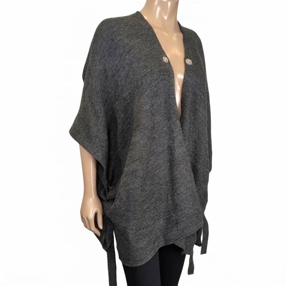 Michael Kors Charcoal Grey Knit Poncho Lace Up Grommet Cape Sweater Womens O/S - Picture 2 of 14